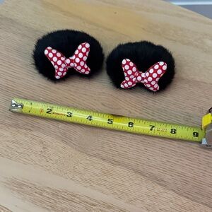 Disney Minnie Mouse hair clips